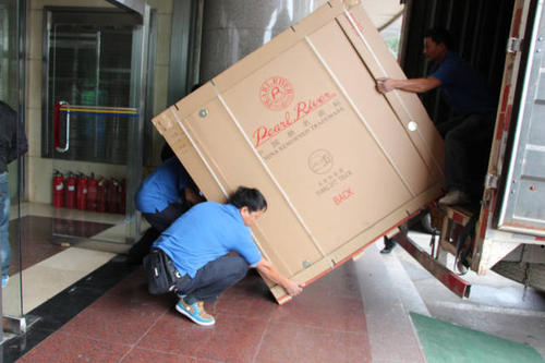 榕江钢琴贵重工艺品无忧运